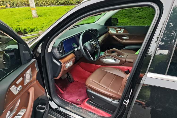 Used Mercedes-Benz GLE 2024 GLE 450 4MATIC Stylish Model Driver Seat