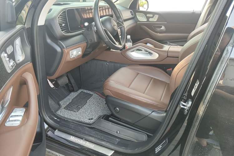 Used Mercedes-Benz GLE 2024 GLE 450 4MATIC Luxury Model Driver Seat