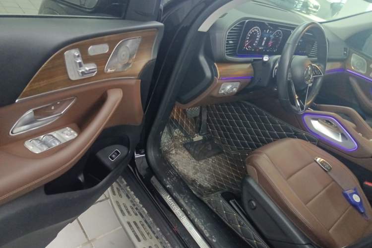 Used Mercedes-Benz GLE 2024 GLE 450 4MATIC Stylish Model Driver Seat