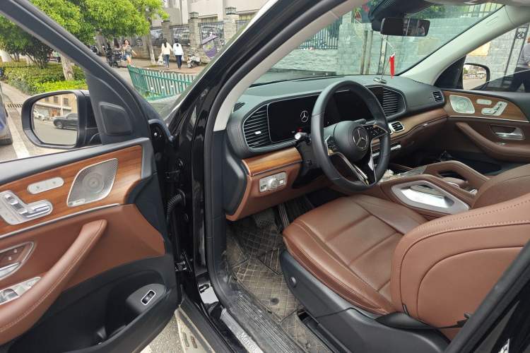 Used Mercedes-Benz GLE 2024 GLE 450 4MATIC AMG Line Driver Seat