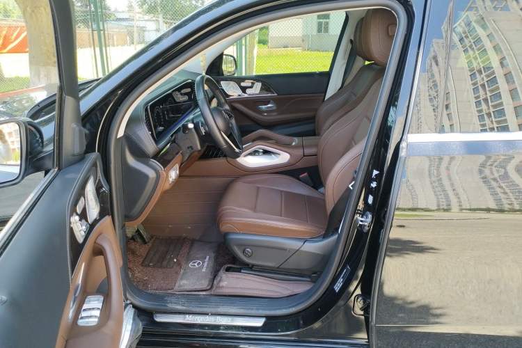 Used Mercedes-Benz GLE 2024 GLE 350 4MATIC Stylish Model Driver Seat