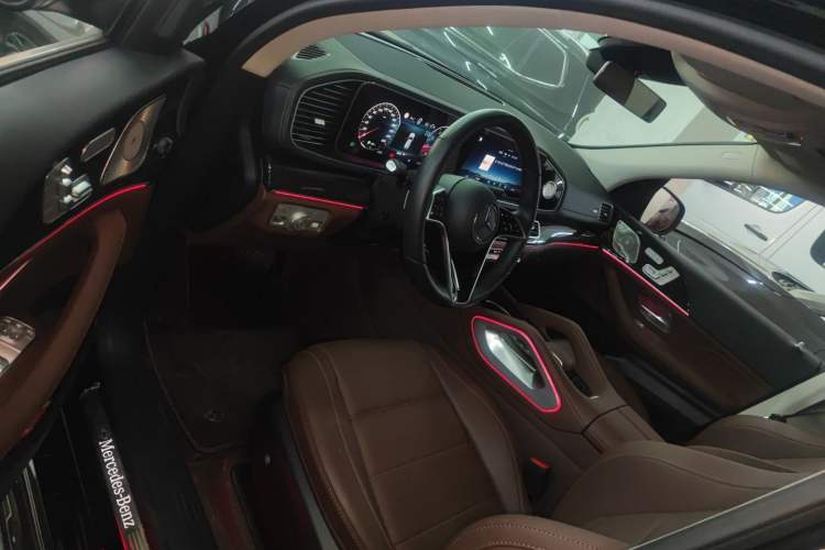 Used Mercedes-Benz GLE 2024 GLE 350 4MATIC Stylish Model Driver Seat