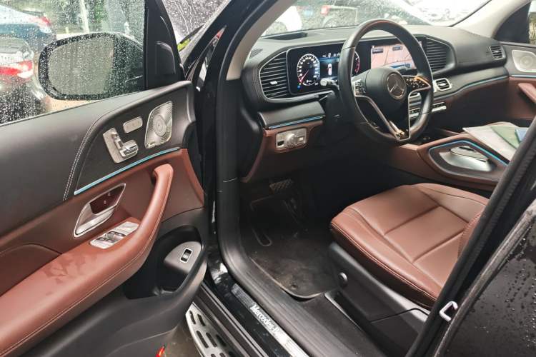 Used Mercedes-Benz GLE 2024 GLE 450 4MATIC Luxury Model Driver Seat