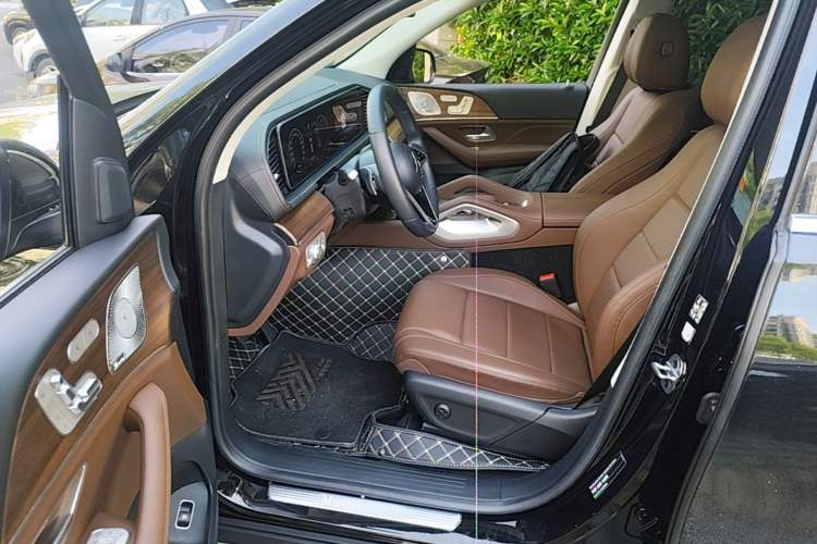 Used Mercedes-Benz GLE 2024 GLE 450 4MATIC Stylish Model Driver Seat
