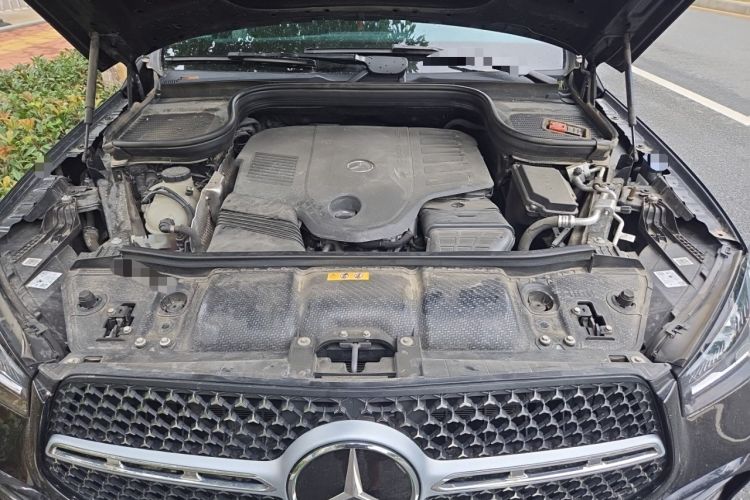 Used Mercedes-Benz GLE 2024 GLE 450 4MATIC Stylish Model Engine Bay