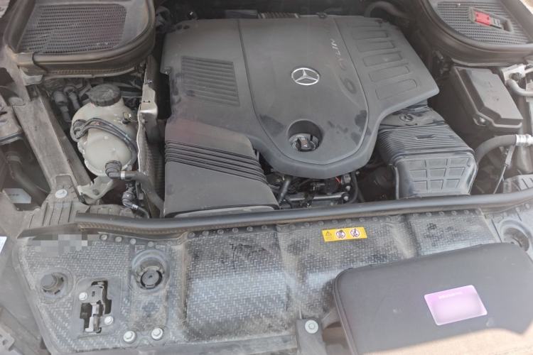 Used Mercedes-Benz GLE 2024 GLE 450 4MATIC Stylish Model Engine Bay