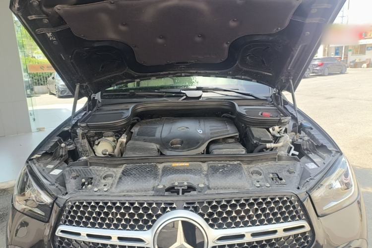 Used Mercedes-Benz GLE 2024 GLE 450 4MATIC Stylish Model Engine Bay