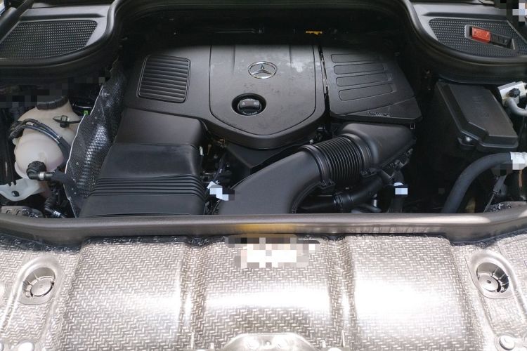 Used Mercedes-Benz GLE 2024 GLE 350 4MATIC Stylish Model Engine Bay