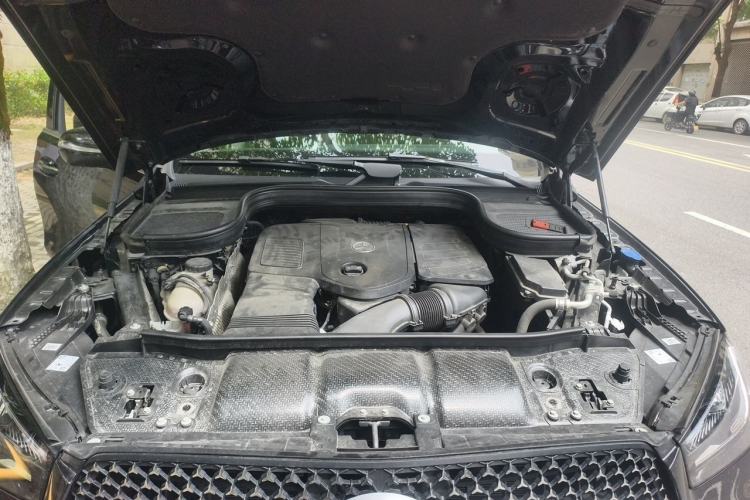 Used Mercedes-Benz GLE 2024 Refreshed GLE 350 4MATIC Stylish Edition Engine Bay