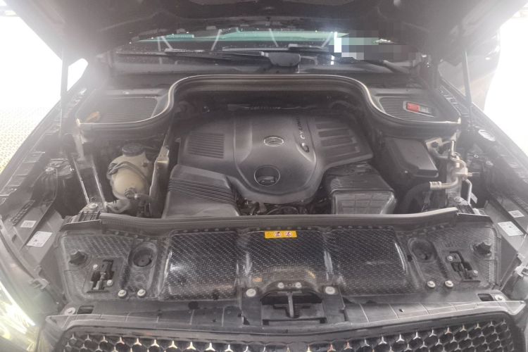 Used Mercedes-Benz GLE 2024 GLE 450 4MATIC Stylish Model Engine Bay