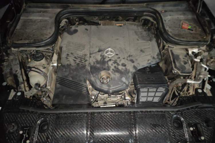 Used Mercedes-Benz GLE 2024 GLE 450 4MATIC Luxury Model Engine Bay