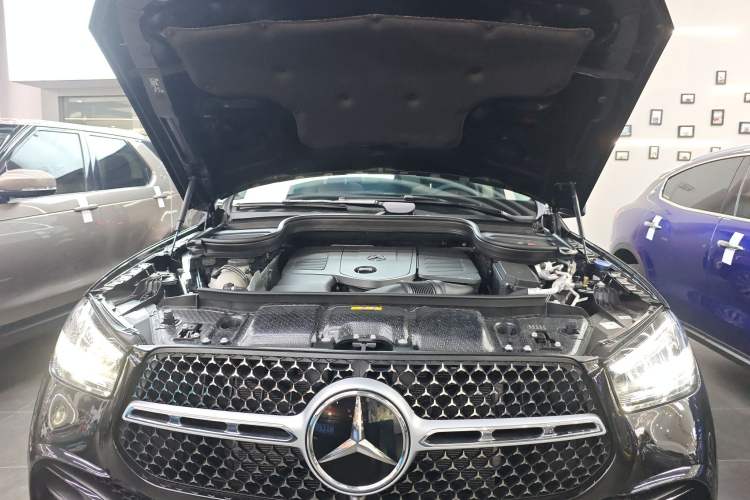 Used Mercedes-Benz GLE 2024 Refreshed GLE 350 4MATIC Stylish Edition Engine Bay