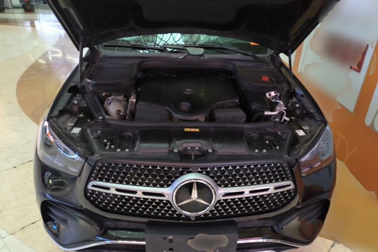 Used Mercedes-Benz GLE 2024 GLE 450 4MATIC Luxury Model Engine Bay