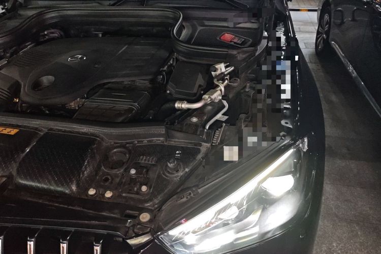 Used Mercedes-Benz GLE 2024 GLE 450 4MATIC Luxury Model Engine Bay Left