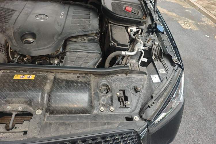 Used Mercedes-Benz GLE 2024 GLE 450 4MATIC AMG Line Engine Bay Left