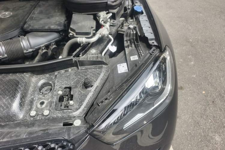 Used Mercedes-Benz GLE 2024 Refreshed GLE 350 4MATIC Stylish Edition Engine Bay Left