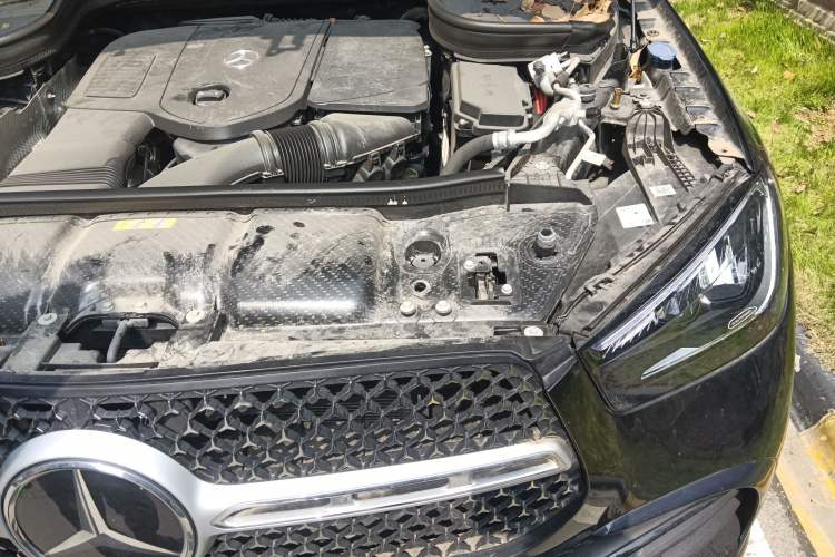 Used Mercedes-Benz GLE 2024 GLE 350 4MATIC Stylish Model Engine Bay Left