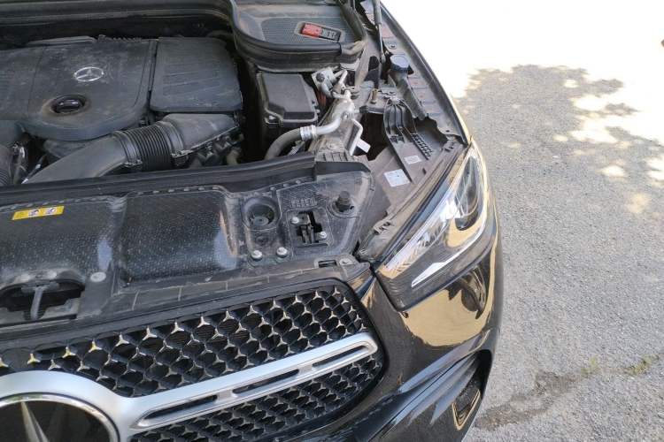 Used Mercedes-Benz GLE 2024 GLE 350 4MATIC Stylish Model Engine Bay Left