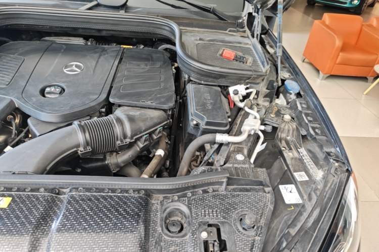 Used Mercedes-Benz GLE 2024 Refreshed GLE 350 4MATIC Stylish Edition Engine Bay Left