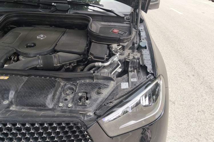 Used Mercedes-Benz GLE 2024 GLE 350 4MATIC Stylish Model Engine Bay Left