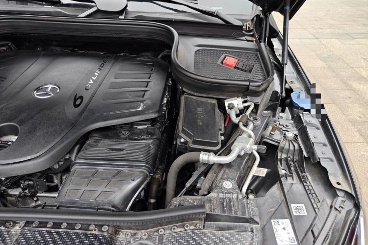 Used Mercedes-Benz GLE 2024 GLE 450 4MATIC Stylish Model Engine Bay Left