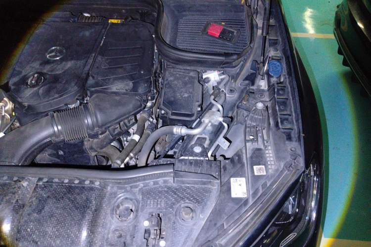 Used Mercedes-Benz GLE 2024 GLE 350 4MATIC Dynamic Edition Engine Bay Left