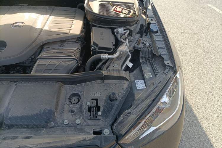 Used Mercedes-Benz GLE 2024 GLE 450 4MATIC Stylish Model Engine Bay Left