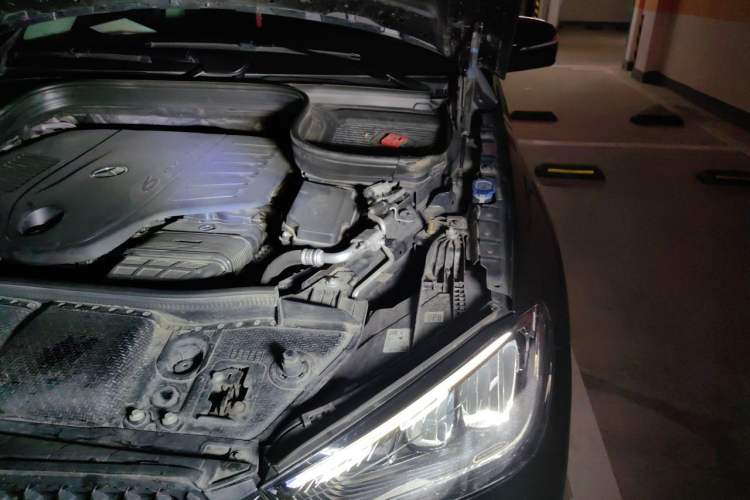 Used Mercedes-Benz GLE 2024 GLE 450 4MATIC Stylish Model Engine Bay Left