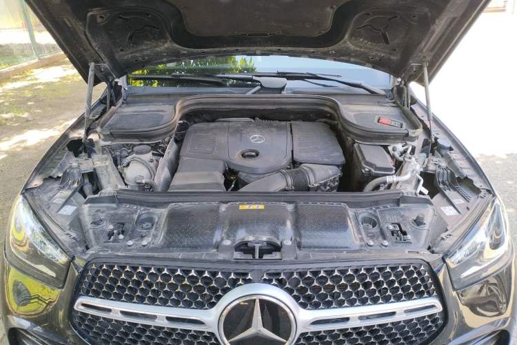 Used Mercedes-Benz GLE 2024 GLE 350 4MATIC Stylish Model Engine Bay
