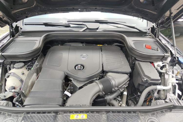 Used Mercedes-Benz GLE 2024 Refreshed GLE 350 4MATIC Stylish Edition Engine Bay