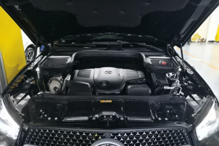 Used Mercedes-Benz GLE 2024 GLE 450 4MATIC Stylish Model Engine Bay