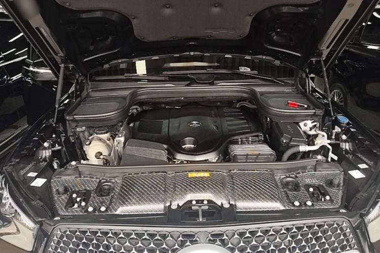 Used Mercedes-Benz GLE 2024 GLE 450 4MATIC Stylish Model Engine Bay