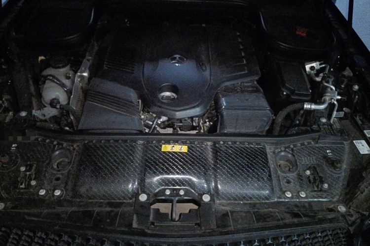 Used Mercedes-Benz GLE 2024 GLE 450 4MATIC Luxury Model Engine Bay