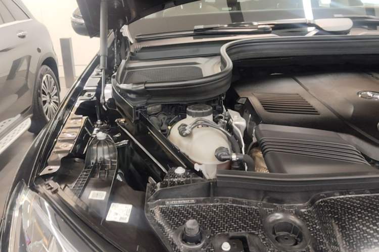 Used Mercedes-Benz GLE 2024 GLE 450 4MATIC AMG Line Engine Bay Right