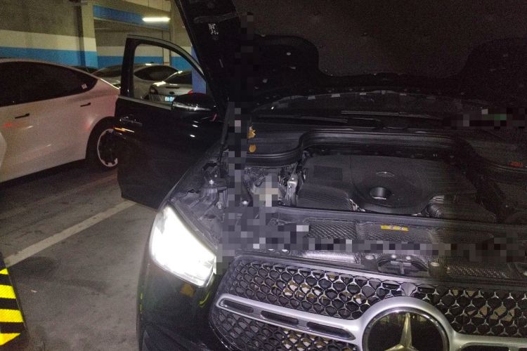 Used Mercedes-Benz GLE 2024 GLE 450 4MATIC Stylish Model Engine Bay Right