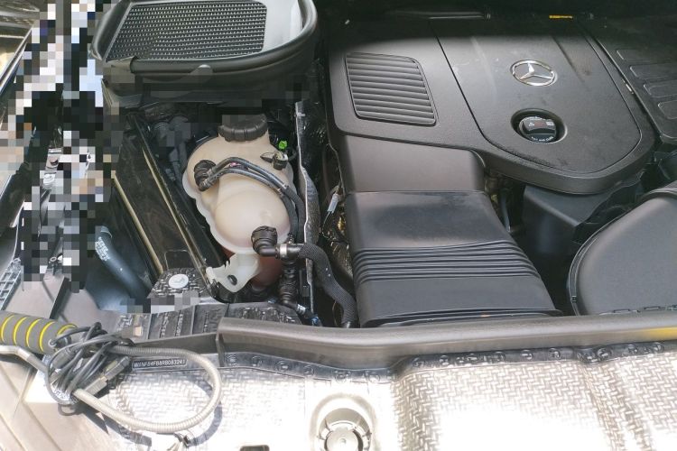 Used Mercedes-Benz GLE 2024 GLE 350 4MATIC Stylish Model Engine Bay Right