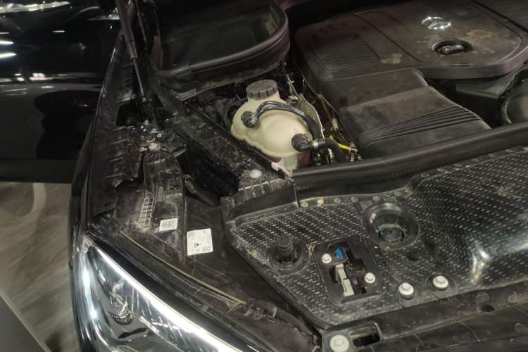 Used Mercedes-Benz GLE 2024 Refreshed GLE 350 4MATIC Stylish Edition Engine Bay Right