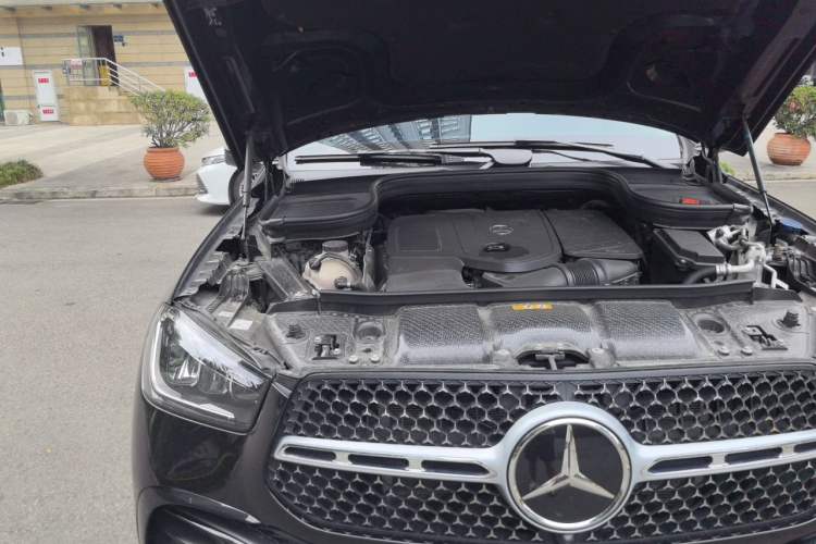 Used Mercedes-Benz GLE 2024 Refreshed GLE 350 4MATIC Stylish Edition Engine Bay Right