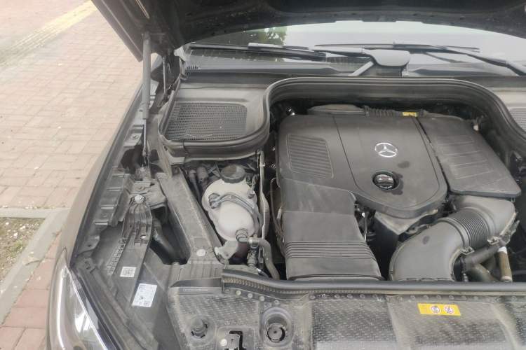 Used Mercedes-Benz GLE 2024 GLE 350 4MATIC Stylish Model Engine Bay Right