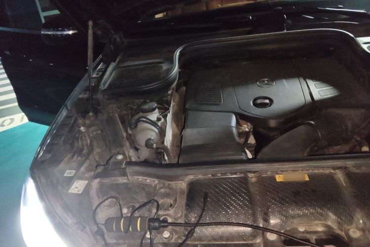 Used Mercedes-Benz GLE 2024 GLE 350 4MATIC Dynamic Edition Engine Bay Right