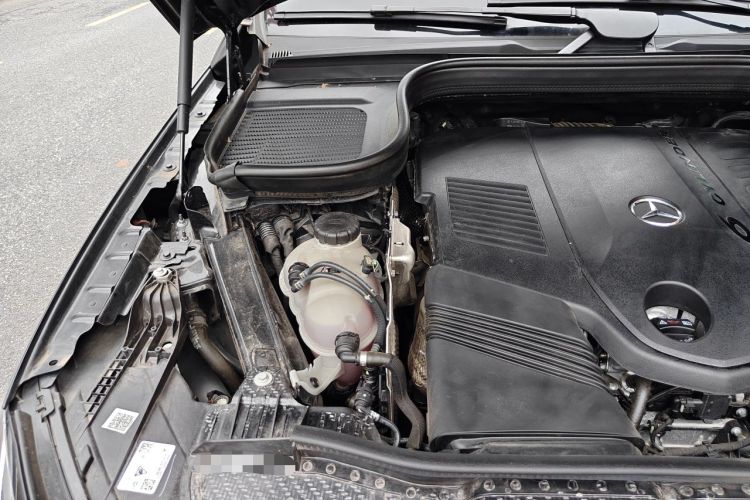 Used Mercedes-Benz GLE 2024 GLE 450 4MATIC Stylish Model Engine Bay Right