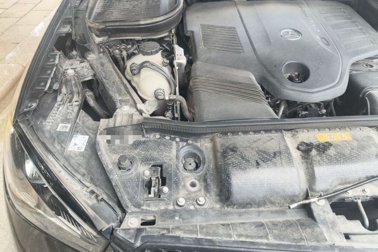 Used Mercedes-Benz GLE 2024 GLE 450 4MATIC Stylish Model Engine Bay Right