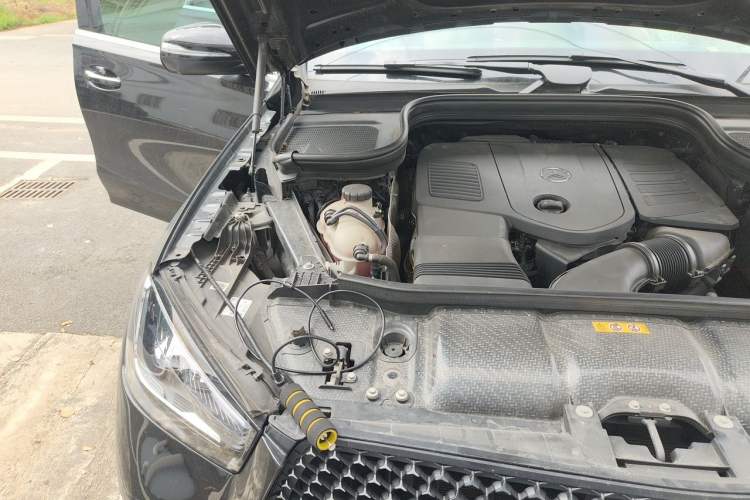 Used Mercedes-Benz GLE 2024 Refreshed GLE 350 4MATIC Stylish Edition Engine Bay Right