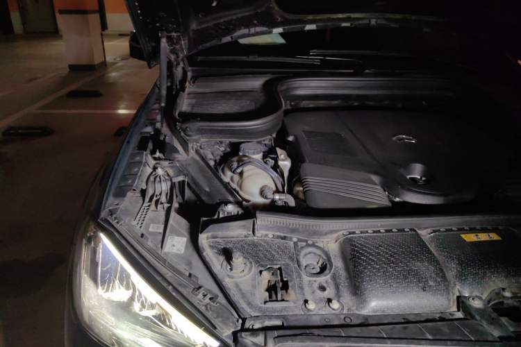 Used Mercedes-Benz GLE 2024 GLE 450 4MATIC Stylish Model Engine Bay Right
