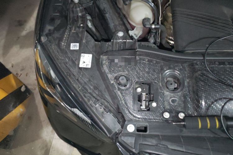 Used Mercedes-Benz GLE 2024 GLE 450 4MATIC Stylish Model Engine Bay Right
