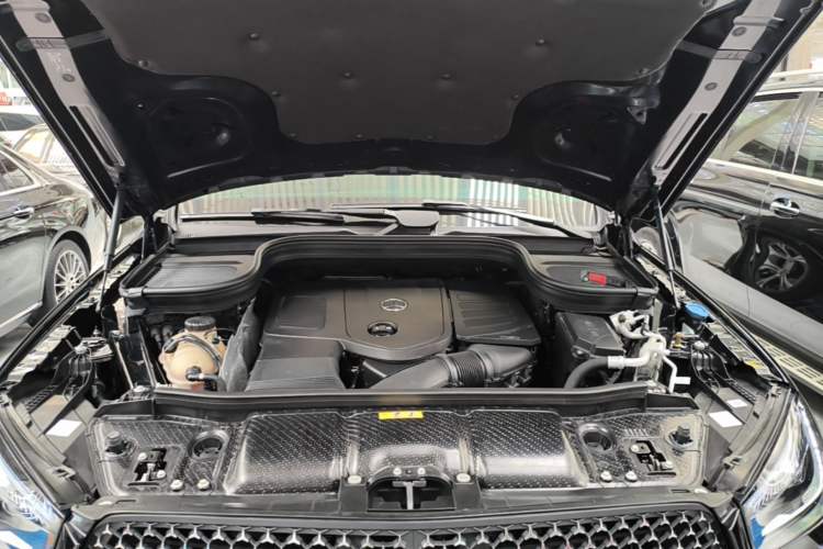 Used Mercedes-Benz GLE 2024 GLE 350 4MATIC Dynamic Edition Engine Bay