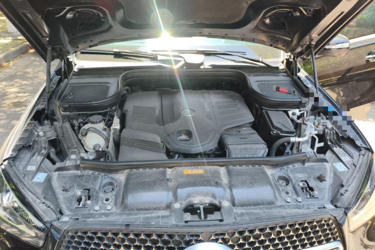 Used Mercedes-Benz GLE 2024 GLE 450 4MATIC Stylish Model Engine Bay