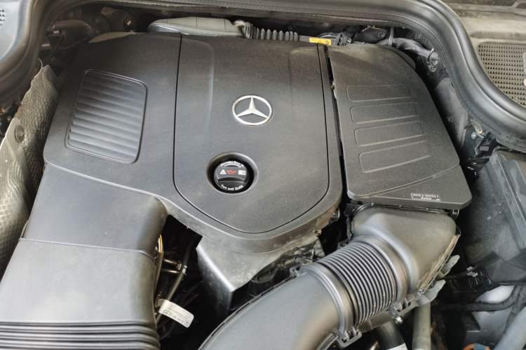 Used Mercedes-Benz GLE 2024 GLE 350 4MATIC Stylish Model Engine Bay