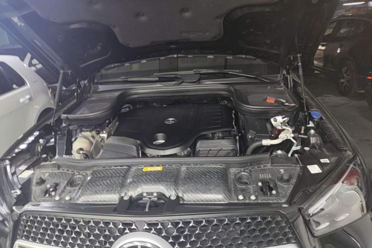 Used Mercedes-Benz GLE 2024 GLE 450 4MATIC Luxury Model Engine Bay