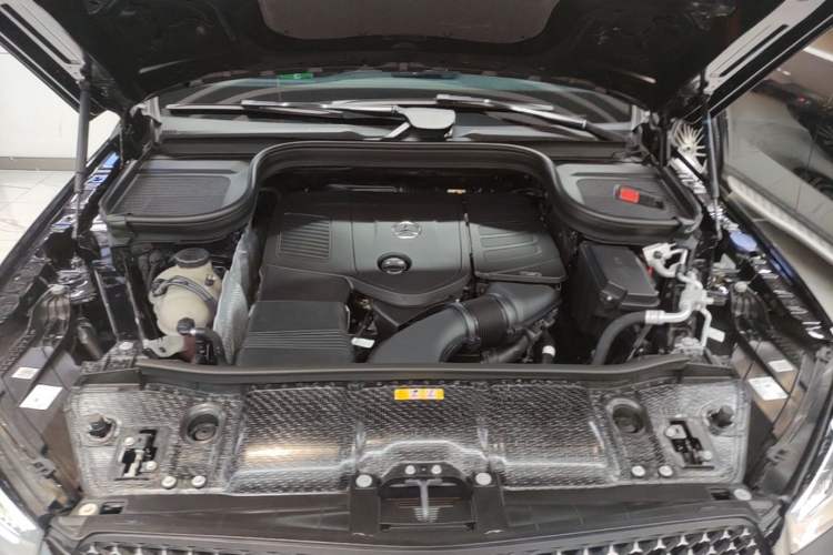 Used Mercedes-Benz GLE 2024 Refreshed GLE 350 4MATIC Stylish Edition Engine Bay
